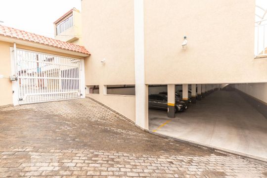 Portão da garagem  de casa de condomínio para alugar com 2 quartos, 56m² em Vila Ré, São Paulo