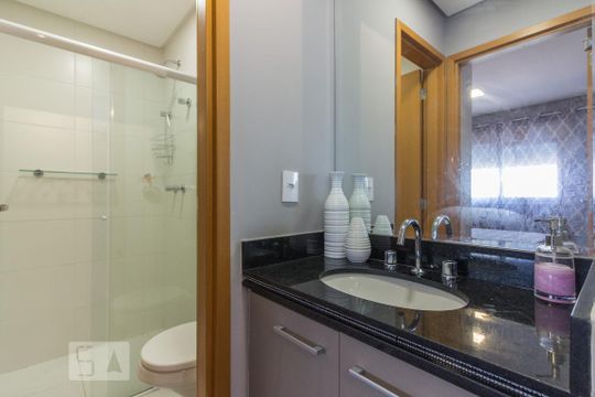 Banheiro de apartamento para alugar com 1 quarto, 42m² em Santana, São Paulo