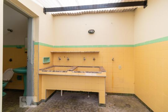 Área de Serviço de casa à venda com 3 quartos, 200m² em Parque São Quirino, Campinas