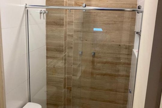 Banheiro Suíte 2 de apartamento à venda com 2 quartos, 100m² em Grajaú, Rio de Janeiro