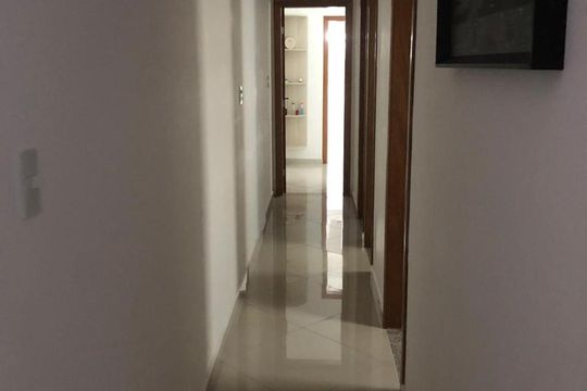 Corredor de apartamento à venda com 3 quartos, 152m² em Vila Pires, Santo André