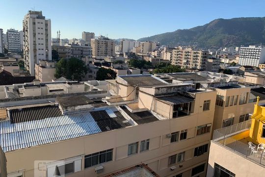 Vista de apartamento para alugar com 2 quartos, 89m² em Vila Isabel, Rio de Janeiro