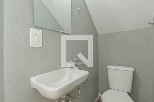 Lavabo Sala de casa à venda com 2 quartos, 77m² em Vila do Encontro, São Paulo