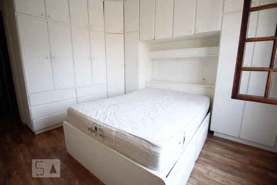 Quarto de casa à venda com 4 quartos, 156m² em Jabaquara, São Paulo