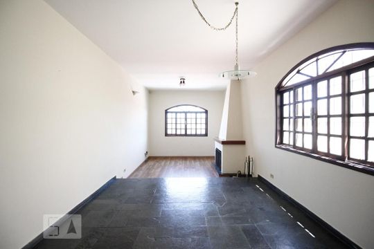 Casa à venda com 4 quartos, 156m² em Jabaquara, São Paulo