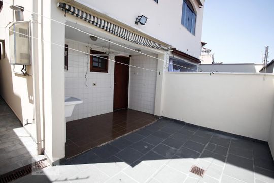 Quintal de casa à venda com 4 quartos, 156m² em Jabaquara, São Paulo