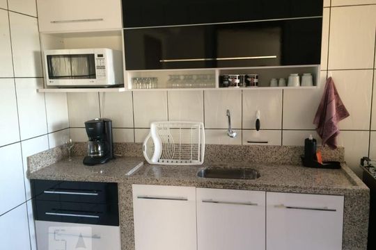 Cozinha  de apartamento à venda com 2 quartos, 60m² em Vila Quitauna, Osasco
