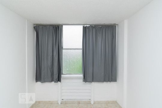 QUARTO 1 de apartamento para alugar com 3 quartos, 73m² em Fátima, Niterói