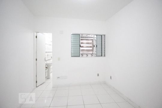 Quarto de casa para alugar com 3 quartos, 150m² em Jardim Oriental, São Paulo