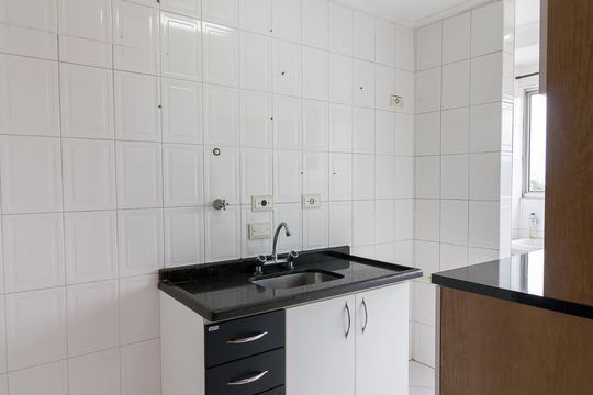 Cozinha de apartamento à venda com 2 quartos, 52m² em Jardim Vila Galvão, Guarulhos