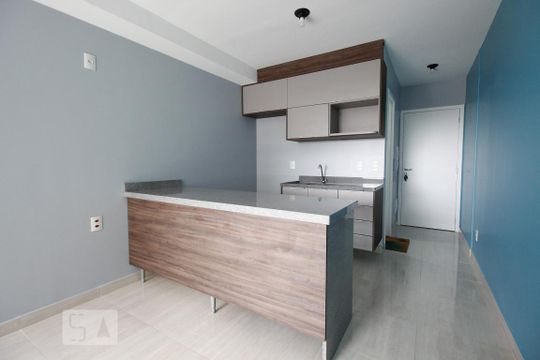 Cozinha de kitnet/studio à venda com 1 quarto, 28m² em Mirandópolis, São Paulo
