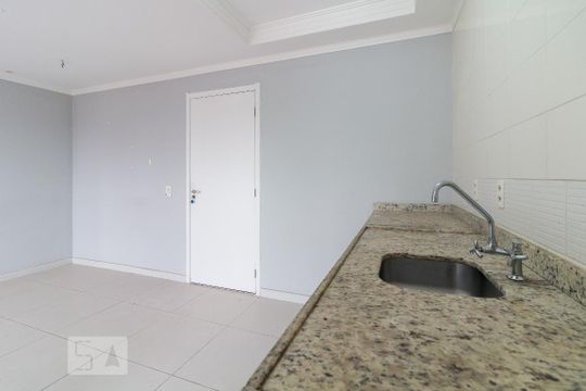 Cozinha de apartamento à venda com 2 quartos, 66m² em Vila Rosália, Guarulhos