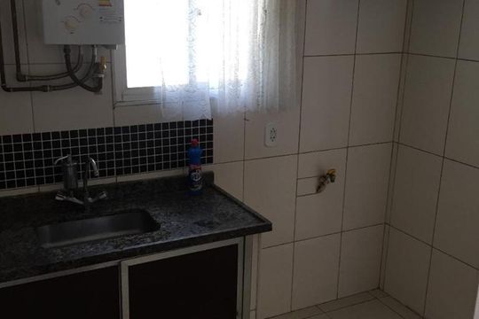 Cozinha de apartamento para alugar com 2 quartos, 50m² em Taquara, Rio de Janeiro