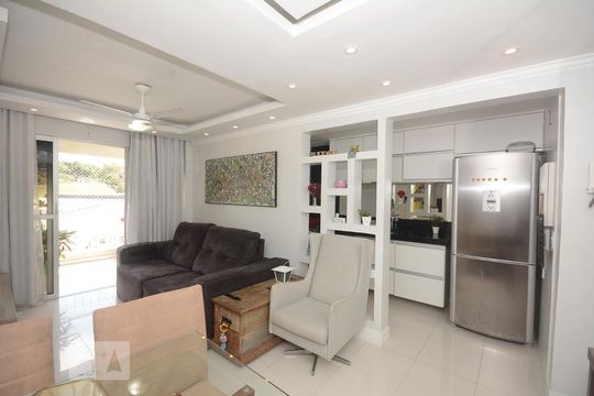 Sala de apartamento à venda com 2 quartos, 64m² em Pechincha, Rio de Janeiro