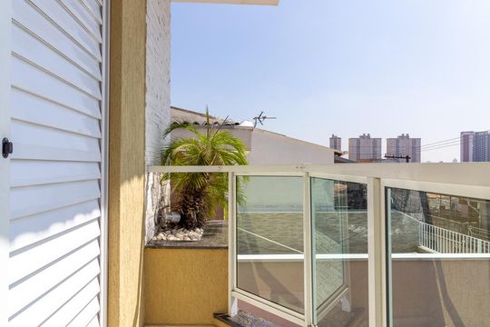 Sacada Suíte 3 de casa à venda com 3 quartos, 160m² em Santo Antônio, Osasco