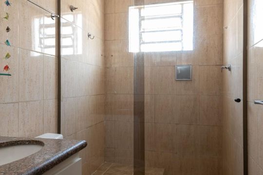 Banheiro de casa à venda com 3 quartos, 115m² em Jardim Jacana, São Paulo
