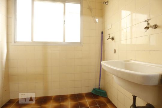 Area de Serviços de apartamento para alugar com 1 quarto, 64m² em Jardim Paulista, São Paulo