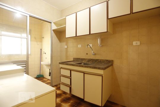 Cozinha de apartamento para alugar com 1 quarto, 64m² em Jardim Paulista, São Paulo