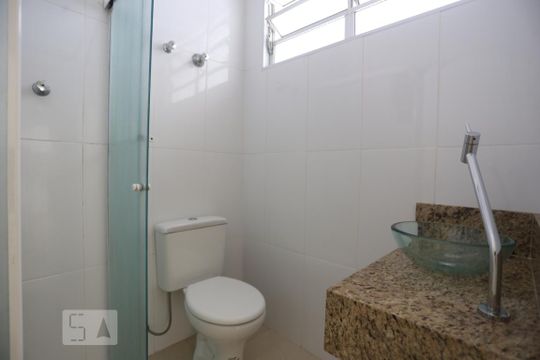 Banheiro 2 de apartamento para alugar com 2 quartos, 80m² em Consolação, São Paulo