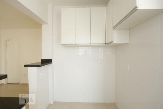 Cozinha de apartamento para alugar com 2 quartos, 80m² em Consolação, São Paulo