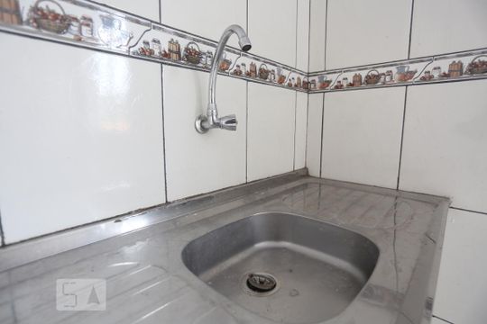 Cozinha - Torneira de casa para alugar com 1 quarto, 20m² em Ferreira, São Paulo