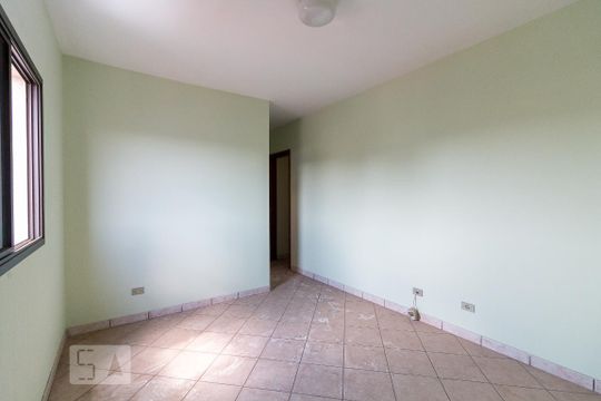 Quarto 2 suíte de apartamento para alugar com 2 quartos, 70m² em Vila Milton, Guarulhos