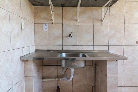 Cozinha de apartamento à venda com 2 quartos, 56m² em Taquara, Rio de Janeiro