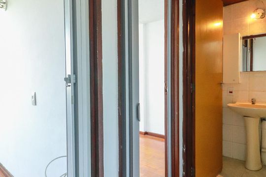 Corredor de apartamento à venda com 2 quartos, 56m² em Taquara, Rio de Janeiro