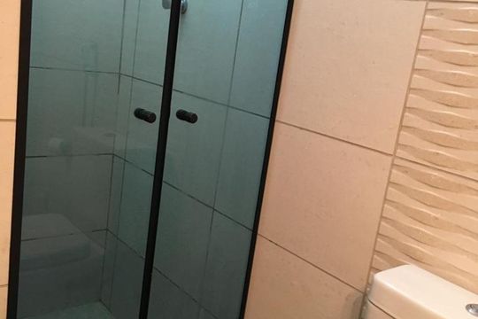 Banheiro de apartamento à venda com 2 quartos, 57m² em Vila Paulista, São Paulo