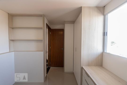 Quarto 1 de apartamento para alugar com 2 quartos, 48m² em Vila Carrão, São Paulo
