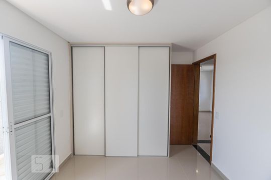 Quarto 2 de apartamento para alugar com 2 quartos, 48m² em Vila Carrão, São Paulo