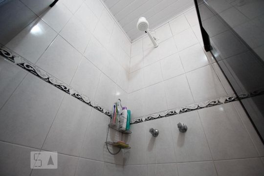 Banheiro de casa à venda com 2 quartos, 120m² em Jardim Oriental, São Paulo