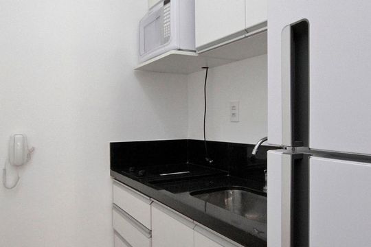 Cozinha de apartamento para alugar com 1 quarto, 35m² em Consolação, São Paulo