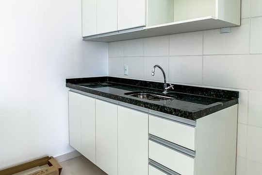 Cozinha de apartamento à venda com 2 quartos, 66m² em Jardim Flor da Montanha, Guarulhos