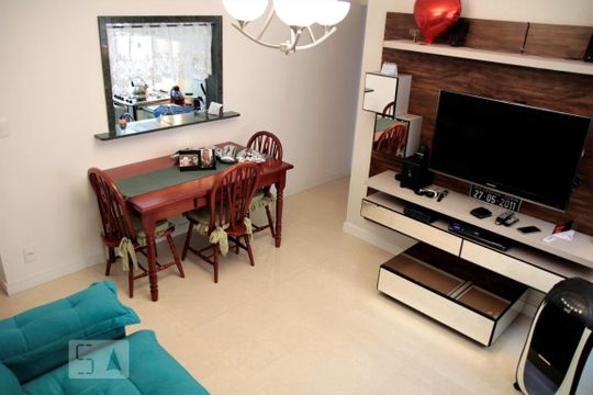 Sala de apartamento à venda com 2 quartos, 68m² em Cipava, Osasco