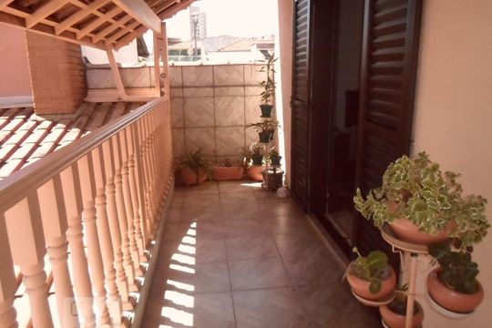 Sacada de casa à venda com 4 quartos, 398m² em Jardim Bela Vista, Santo André