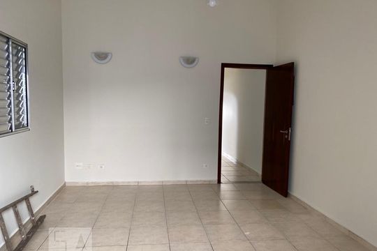 Quarto de casa à venda com 3 quartos, 196m² em Vila Bertioga, São Paulo