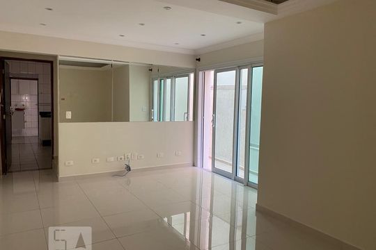 Casa à venda com 3 quartos, 196m² em Vila Bertioga, São Paulo