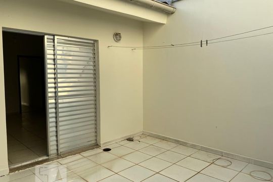 quintal de casa à venda com 3 quartos, 196m² em Vila Bertioga, São Paulo