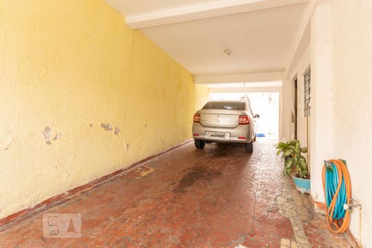 Garagem  de casa à venda com 2 quartos, 70m² em Itaquera, São Paulo
