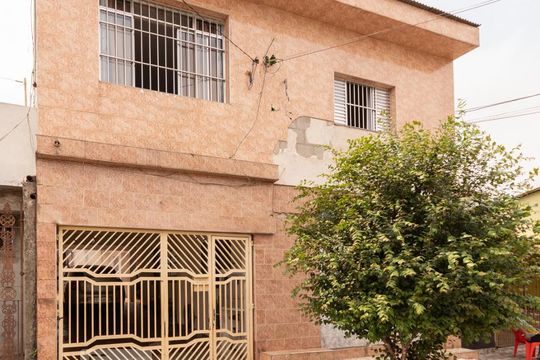 Fachada  de casa à venda com 2 quartos, 70m² em Itaquera, São Paulo
