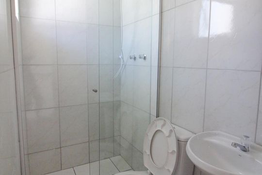 Banheiro  de casa para alugar com 2 quartos, 60m² em Vila Nova Mazzei, São Paulo