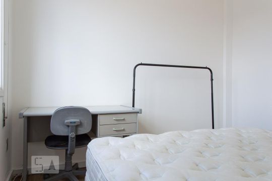 Quarto 2 de apartamento para alugar com 2 quartos, 77m² em Petrópolis, Porto Alegre
