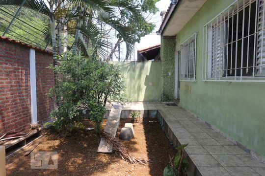 Jardim e Fachda de casa à venda com 5 quartos, 180m² em Jardim das Flores, Osasco