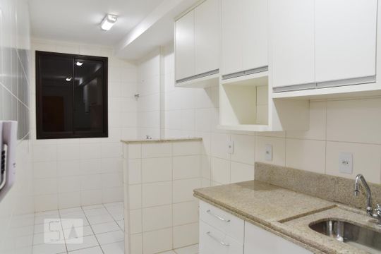 cozinha de apartamento para alugar com 2 quartos, 66m² em Sul (águas Claras), Brasília