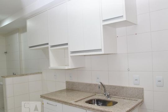 cozinha de apartamento para alugar com 2 quartos, 66m² em Sul (águas Claras), Brasília