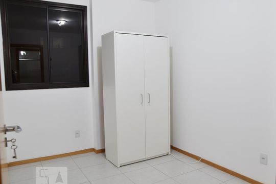 quarto 2 de apartamento para alugar com 2 quartos, 66m² em Sul (águas Claras), Brasília