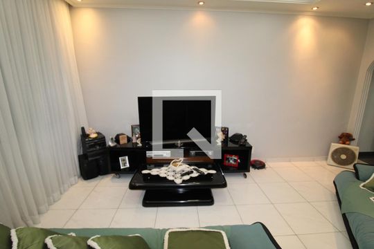 Sala de casa à venda com 3 quartos, 160m² em Vila Sabrina, São Paulo