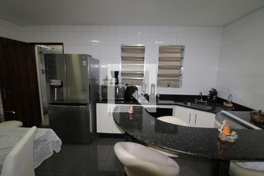 Cozinha de casa à venda com 3 quartos, 160m² em Vila Sabrina, São Paulo