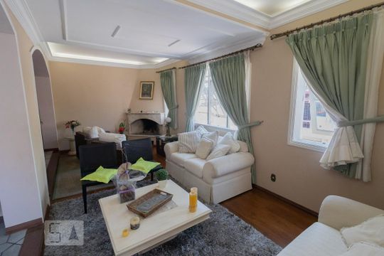 Casa para alugar com 3 quartos, 222m² em Jardim Paraíso, São Paulo